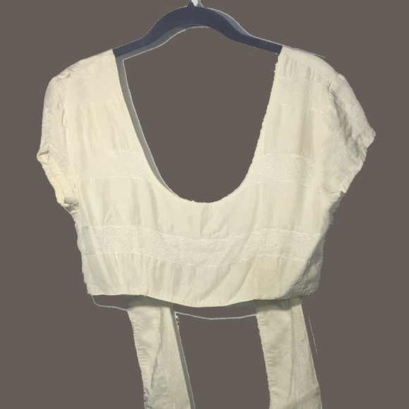 NO LABEL cute cream crop top - Picture 1 of 2